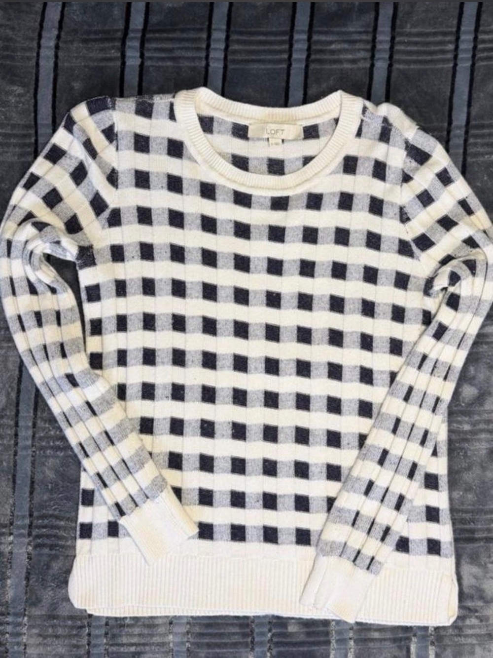LOFT Sweater size Small